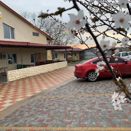 Гостиный Дом Comfort Reni Luaran gambar